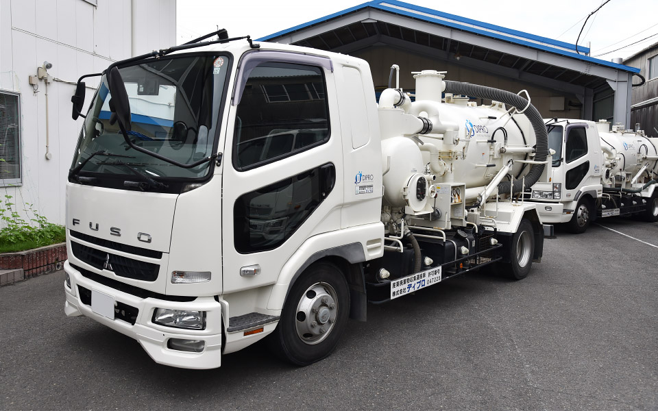 強力吸引車4トン